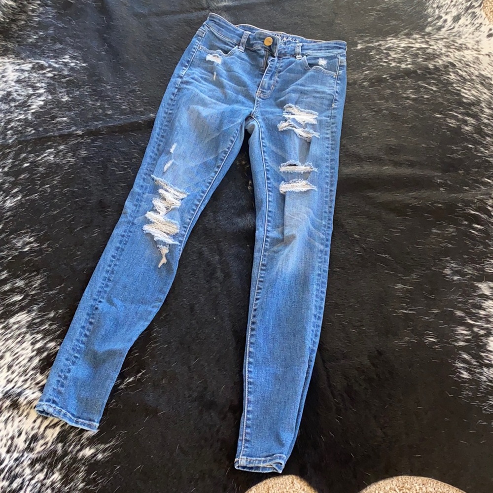 American eagle distressed skinny jeans